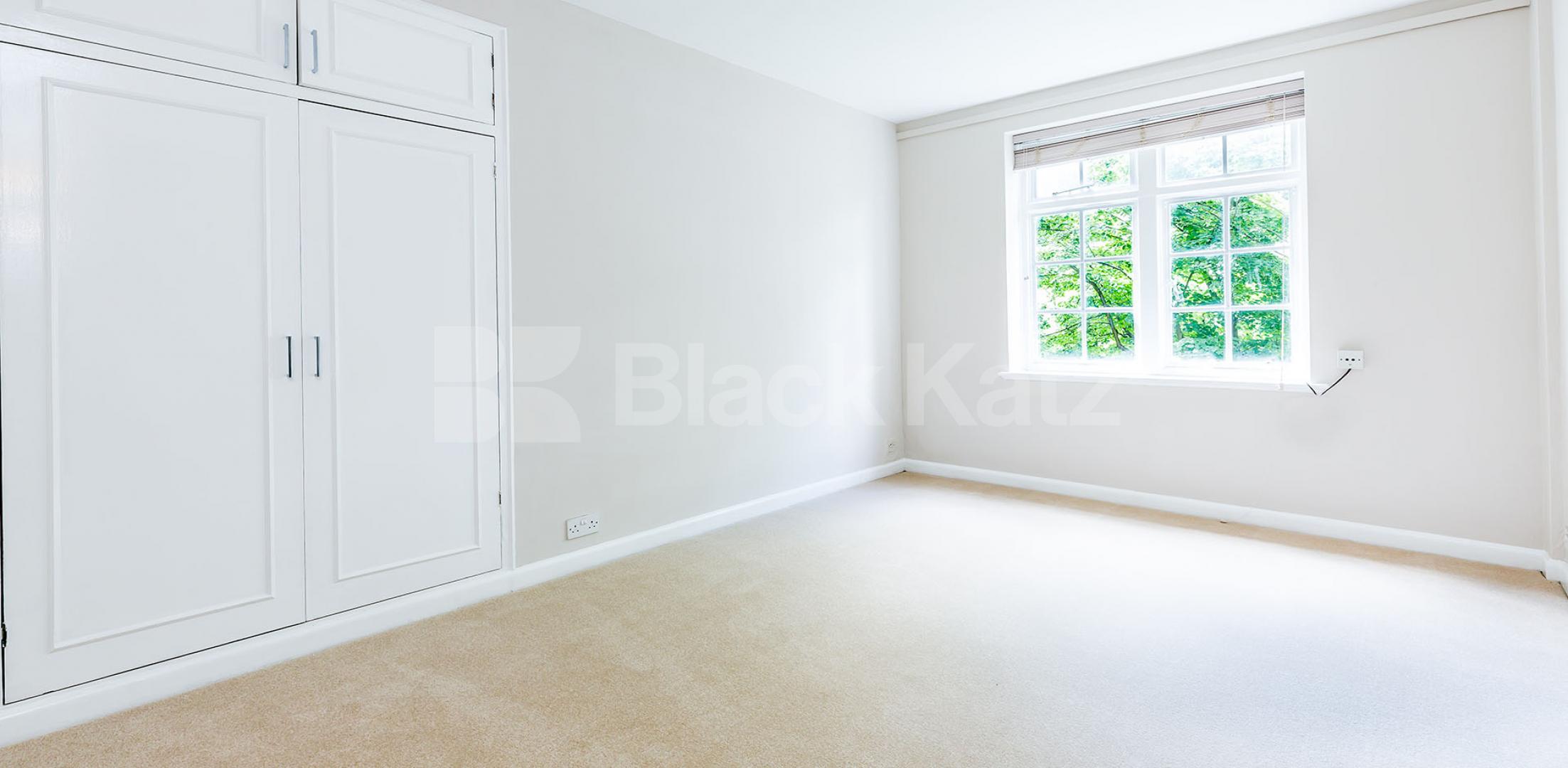 Stunning studio private mansion block mins to tube and regents park Langford Place, St Johns Wood